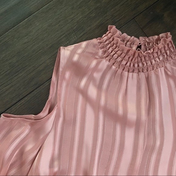 Blush Pink Cold Shoulder Blouse - Picture 4 of 6